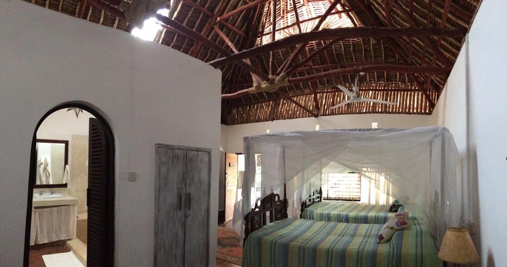 Diani House Otel Diani Beach Dış mekan fotoğraf